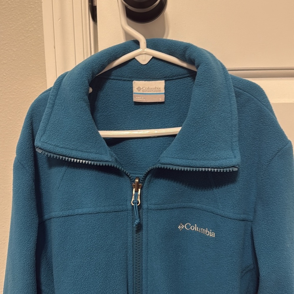 Columbia Women’s Teal Fleece Jacket - Picture 5 of 5